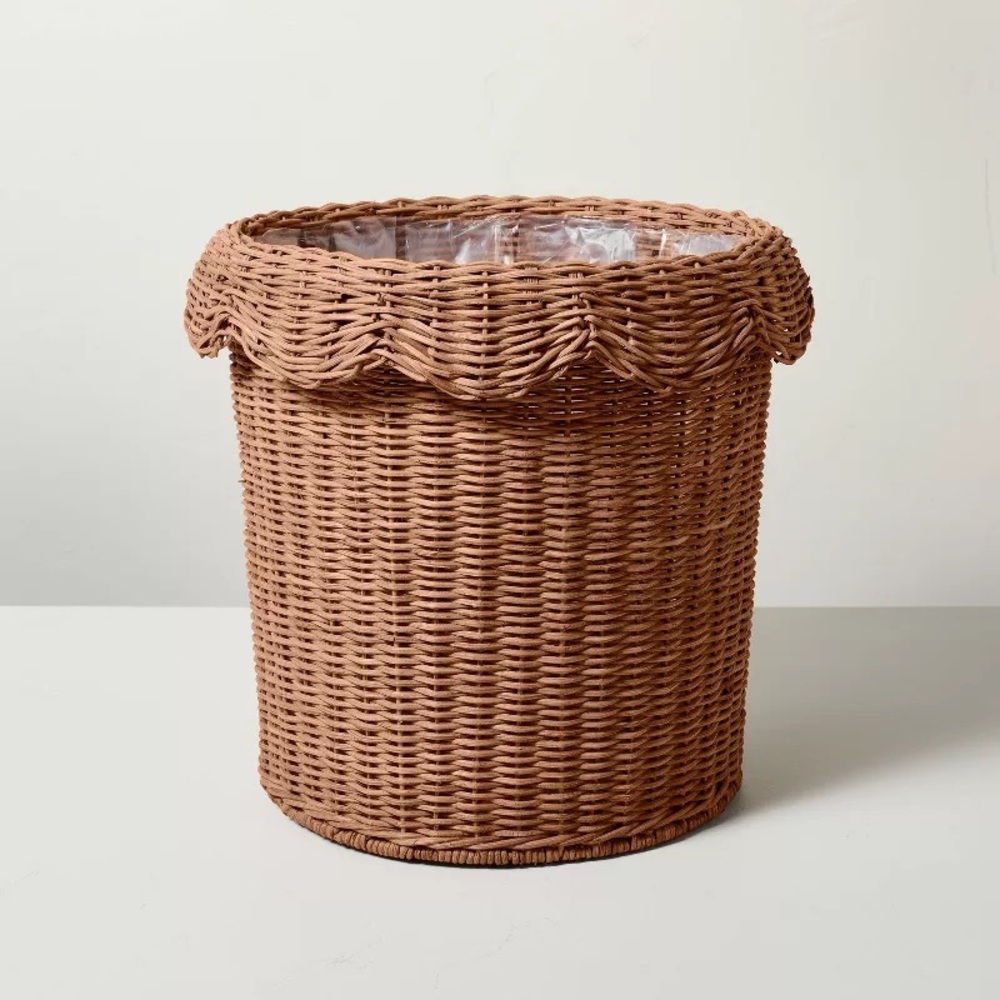 NWT | Scalloped Rattan Planter Basket - Hearth & Hand™ with Magnolia